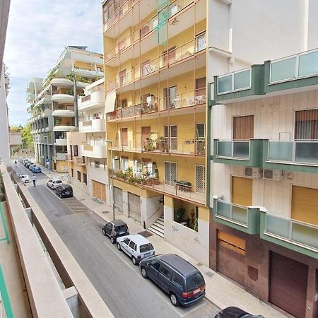 Le Camere Di Don Vito - Bari Policlinico Bagian luar foto